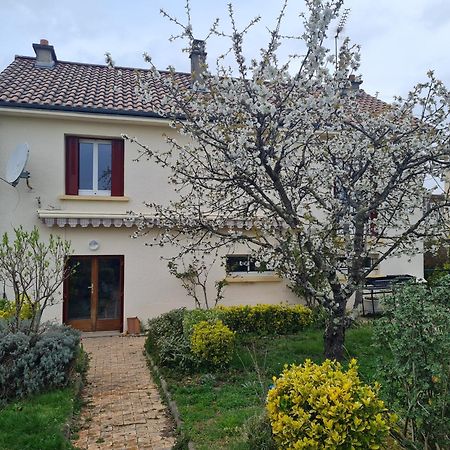 Logement Cosy Au Coeur D'Oradour 外观 照片